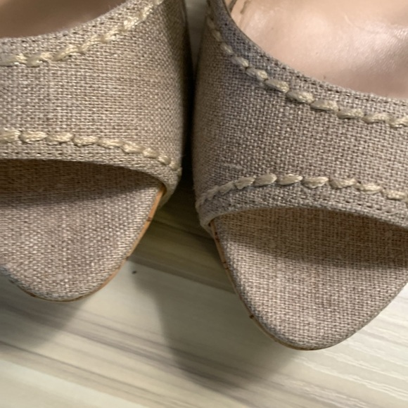Prada Biege Knit Platform Sandals with buckle closure and cork platform - Picture 10 of 12